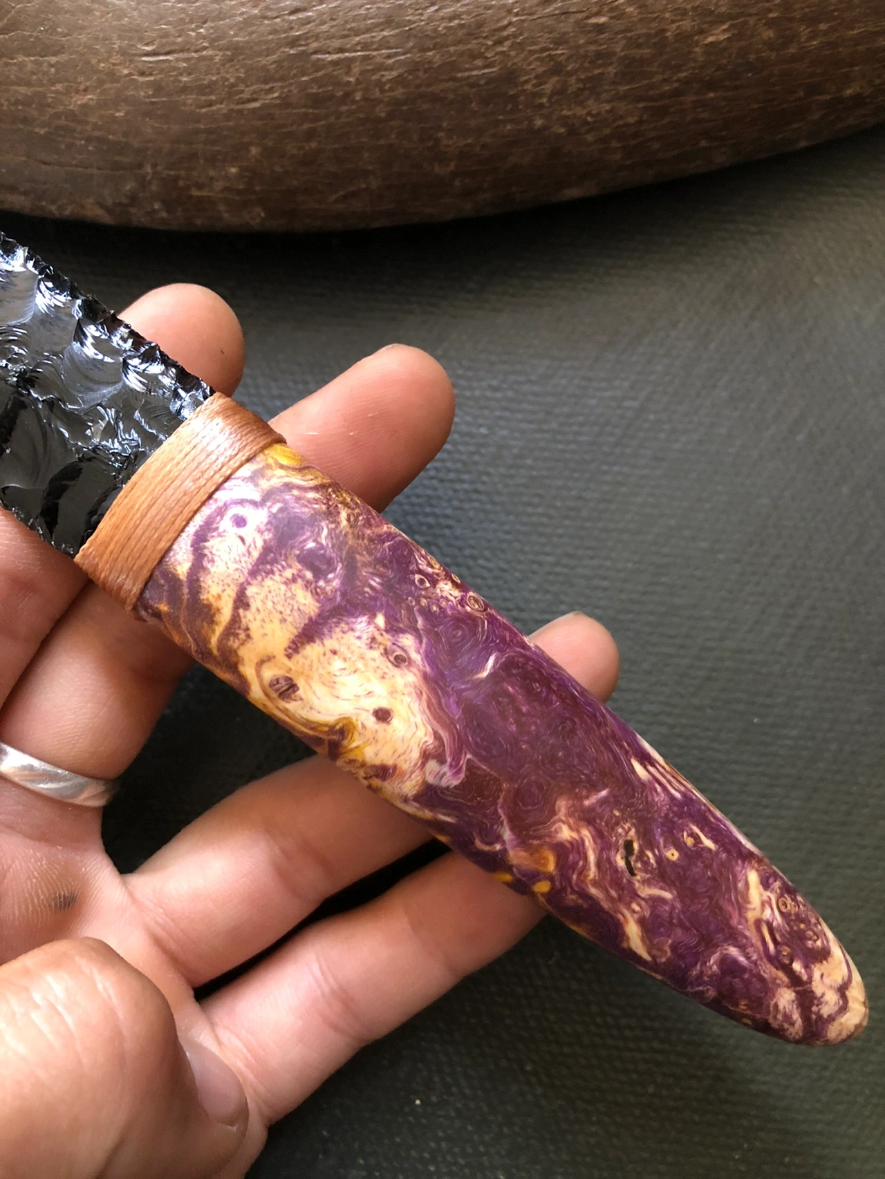 RELIQ Handcrafted Obsidian Knife – Knapped Collectible Display Blade